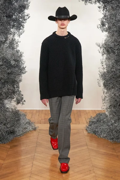 Look 17